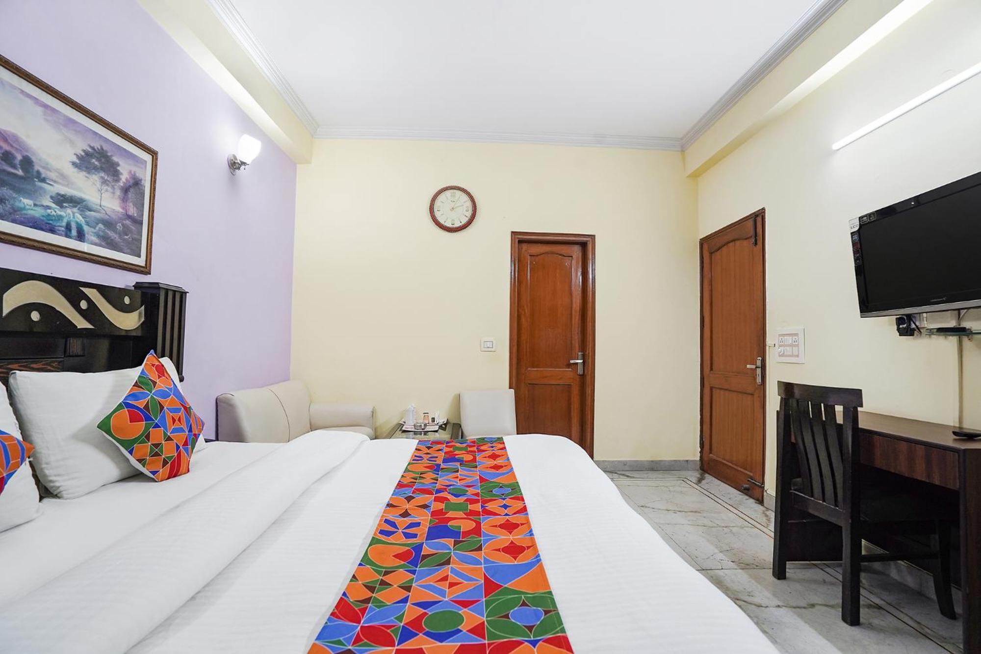 Hotel Fabexpress Ivy Sector 35 Noida