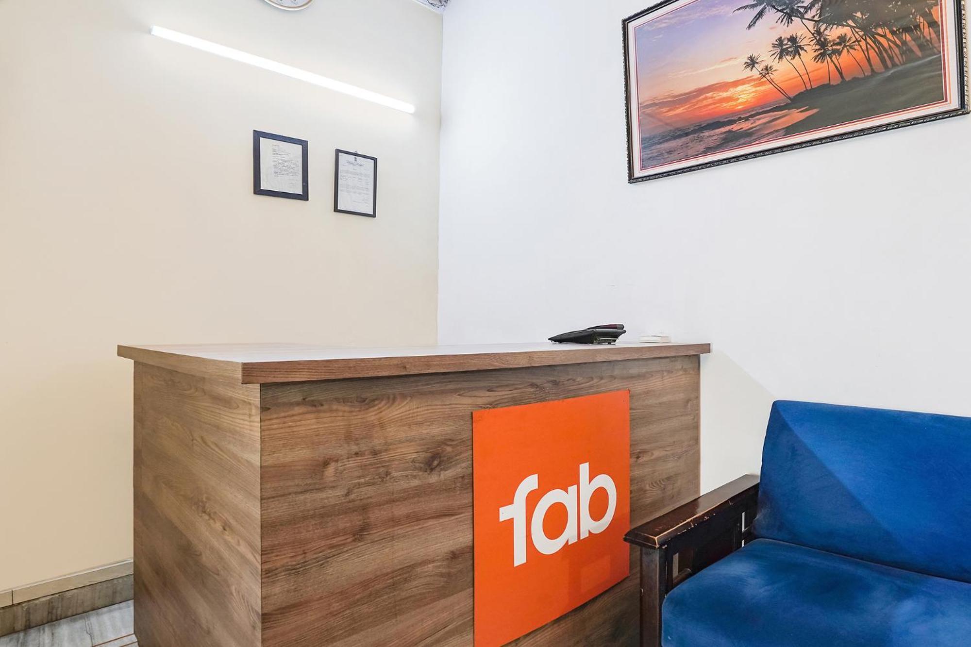 Fabexpress Ivy Sector 35 3* Noida